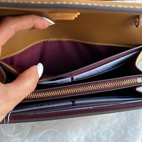 New, T monogram jacquard chain wallet - Picture 12 of 17